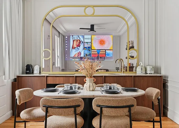 Interior Design - 6p-2br - Tour Eiffel Lejlighed