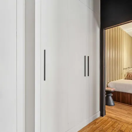 Interior Design - 6p-2br - Tour Eiffel Apartment *