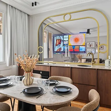 Daire Interior Design - 6p-2br - Tour Eiffel Paris