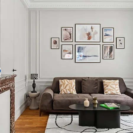 Daire Interior Design - 6p-2br - Tour Eiffel Paris