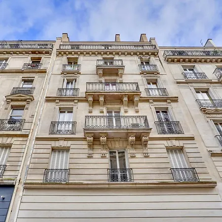 Interior Design - 6p-2br - Tour Eiffel